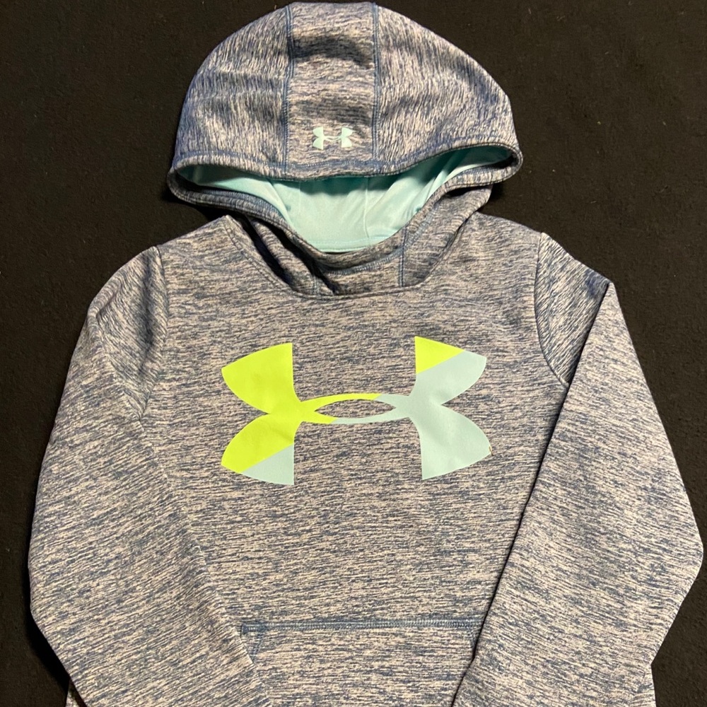 girls size medium under armour hoodie